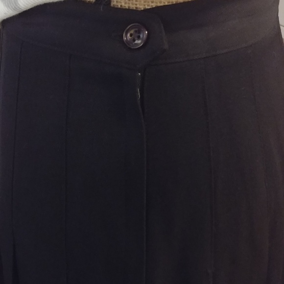 Classy Vintage Pleated Nordstrom Skirt - Picture 4 of 5